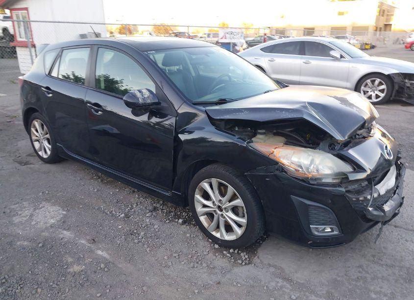 2011 Mazda Mazda3 S GRAND TOURING (VIN JM1BL1M60B1486097) main photo