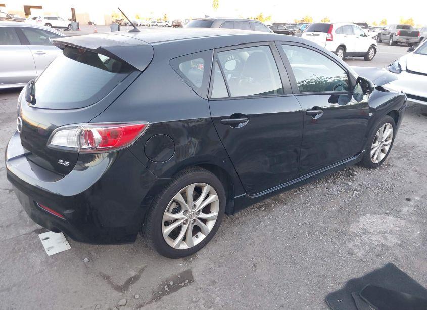 Photo 4 of 2011 Mazda Mazda3 S GRAND TOURING (VIN JM1BL1M60B1486097)