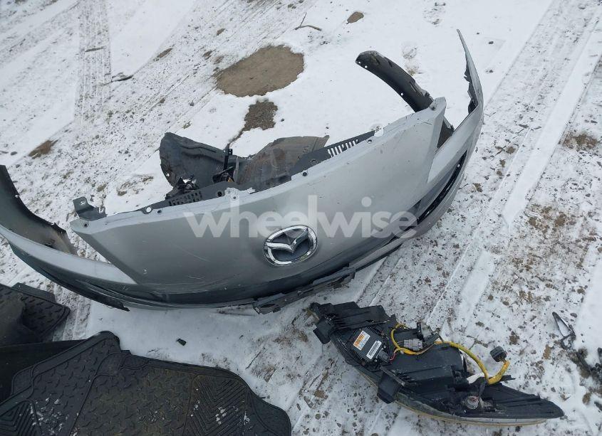 Photo 12 of 2011 Mazda Mazda3 S GRAND TOURING (VIN JM1BL1M67B1417049)