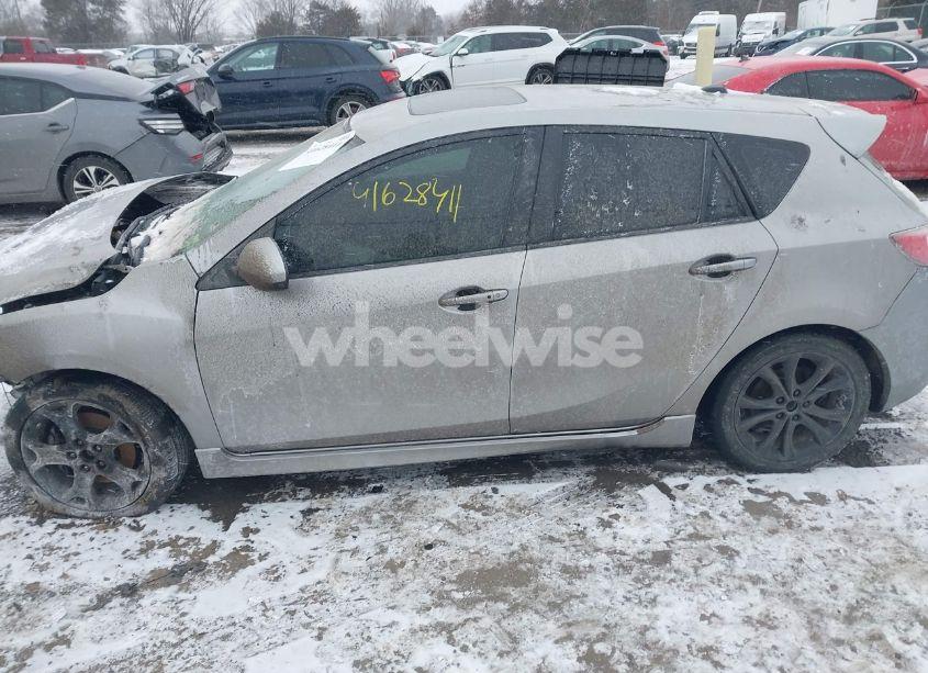 Photo 15 of 2011 Mazda Mazda3 S GRAND TOURING (VIN JM1BL1M67B1417049)