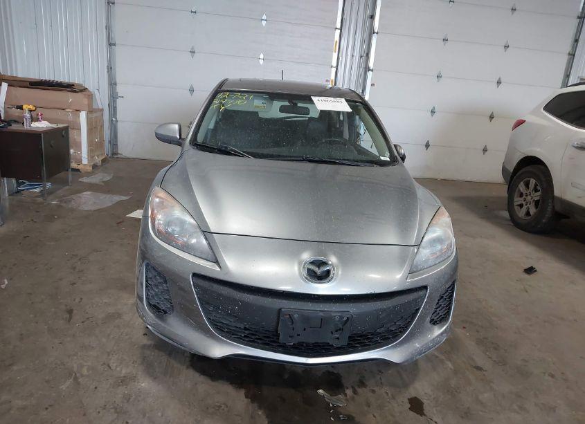 Photo 12 of 2013 Mazda Mazda3 I GRAND TOURING (VIN JM1BL1M70D1735641)