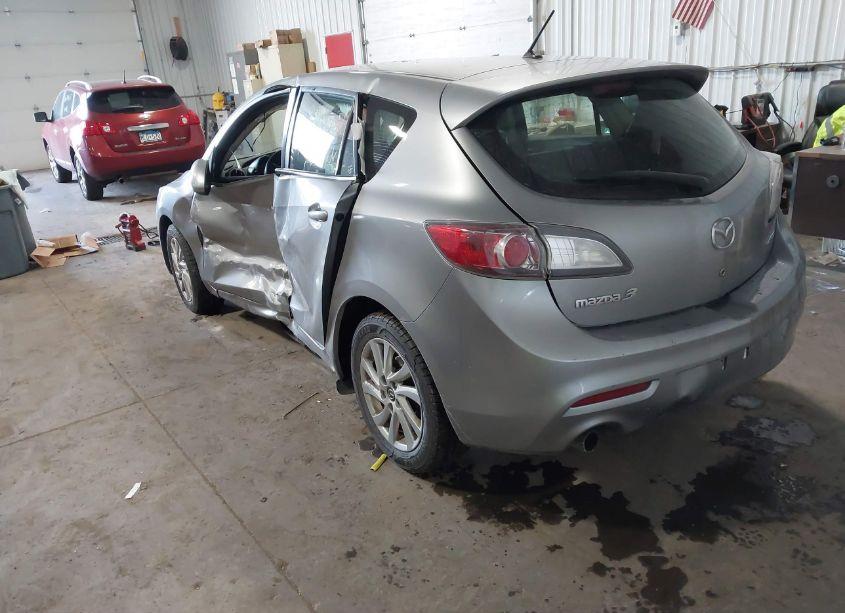 Photo 3 of 2013 Mazda Mazda3 I GRAND TOURING (VIN JM1BL1M70D1735641)