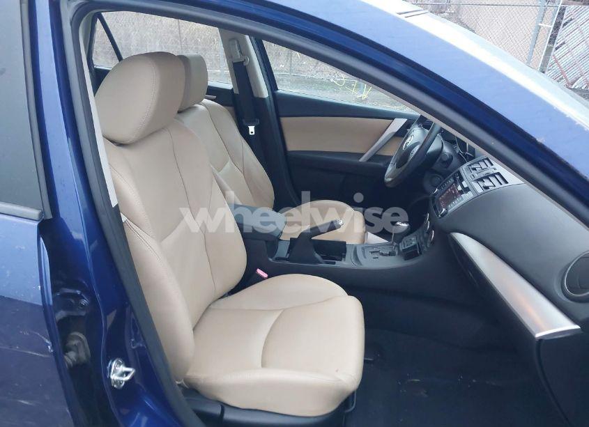 Photo 5 of 2013 Mazda Mazda3 I GRAND TOURING (VIN JM1BL1M76D1803926)