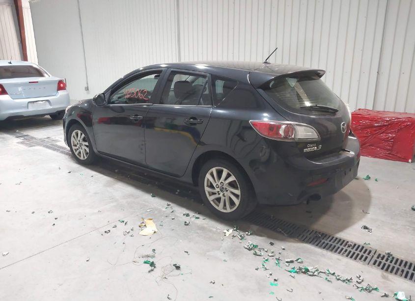 Photo 3 of 2013 Mazda Mazda3 I GRAND TOURING (VIN JM1BL1M78D1746841)