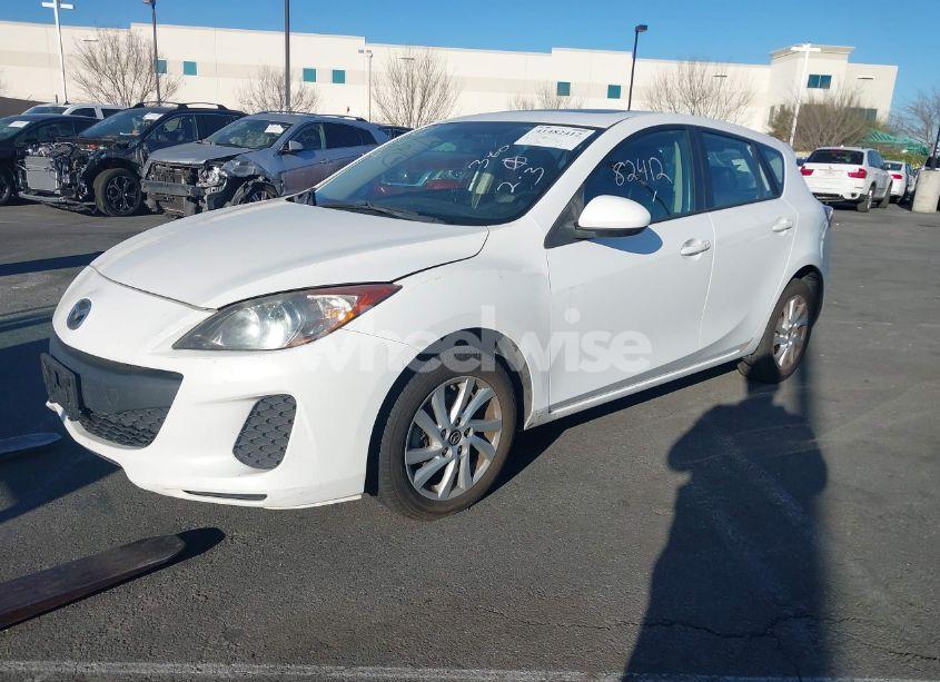 Photo 2 of 2013 Mazda Mazda3 I GRAND TOURING (VIN JM1BL1MP1D1722090)