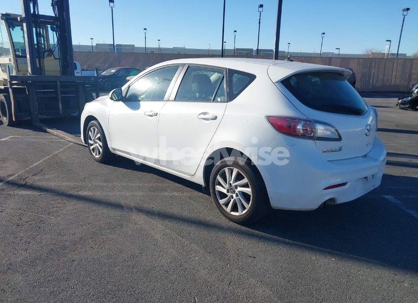 Photo 3 of 2013 Mazda Mazda3 I GRAND TOURING (VIN JM1BL1MP1D1722090)