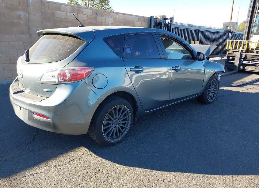 Photo 4 of 2013 Mazda Mazda3 I GRAND TOURING (VIN JM1BL1MP1D1810489)