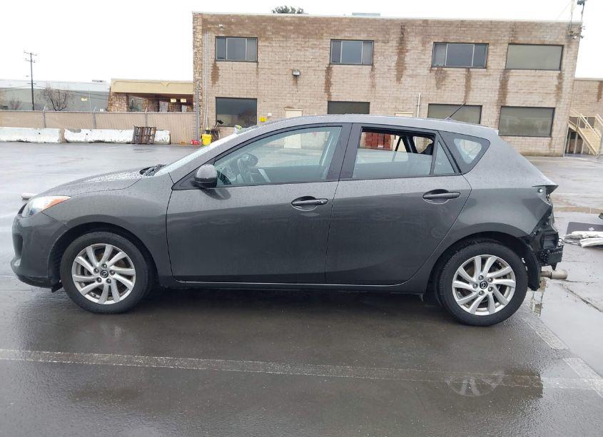 Photo 15 of 2013 Mazda Mazda3 I GRAND TOURING (VIN JM1BL1MP3D1722222)