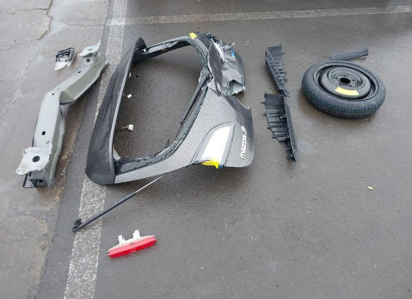 Photo 18 of 2013 Mazda Mazda3 I GRAND TOURING (VIN JM1BL1MP3D1722222)