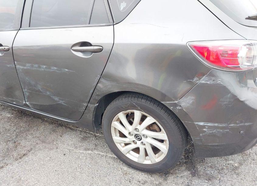 Photo 17 of 2013 Mazda Mazda3 I GRAND TOURING (VIN JM1BL1MP7D1838622)