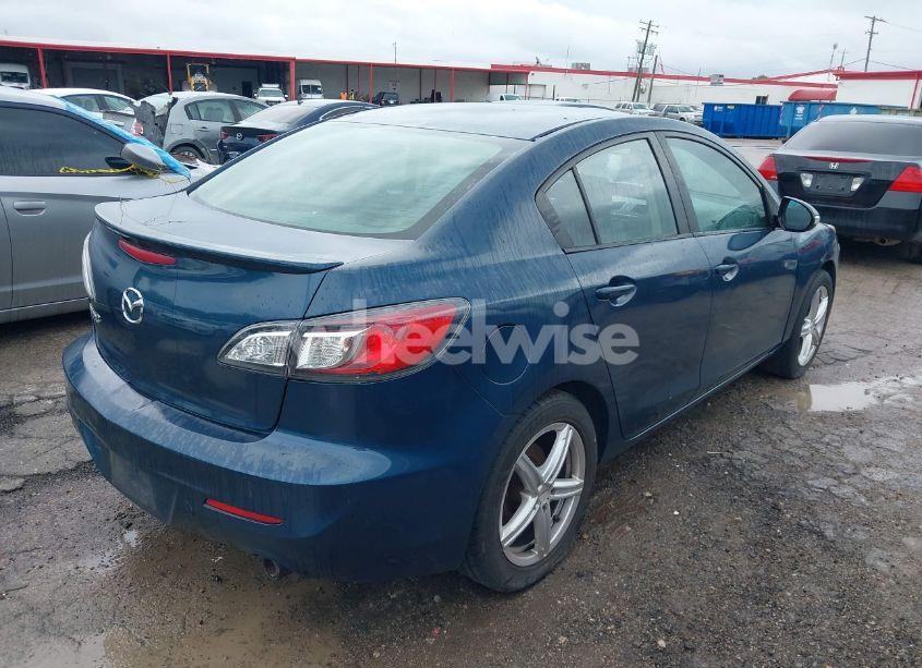 Photo 4 of 2010 Mazda Mazda3 S SPORT (VIN JM1BL1S50A1152595)