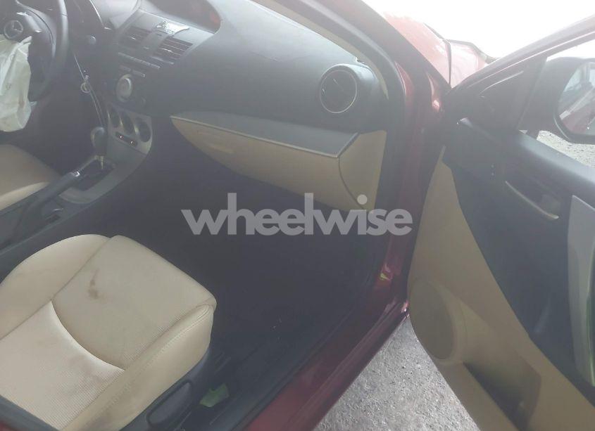 Photo 5 of 2010 Mazda Mazda3 S SPORT (VIN JM1BL1S50A1262465)