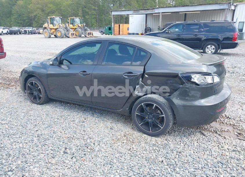 Photo 3 of 2010 Mazda Mazda3 S SPORT (VIN JM1BL1S51A1199103)