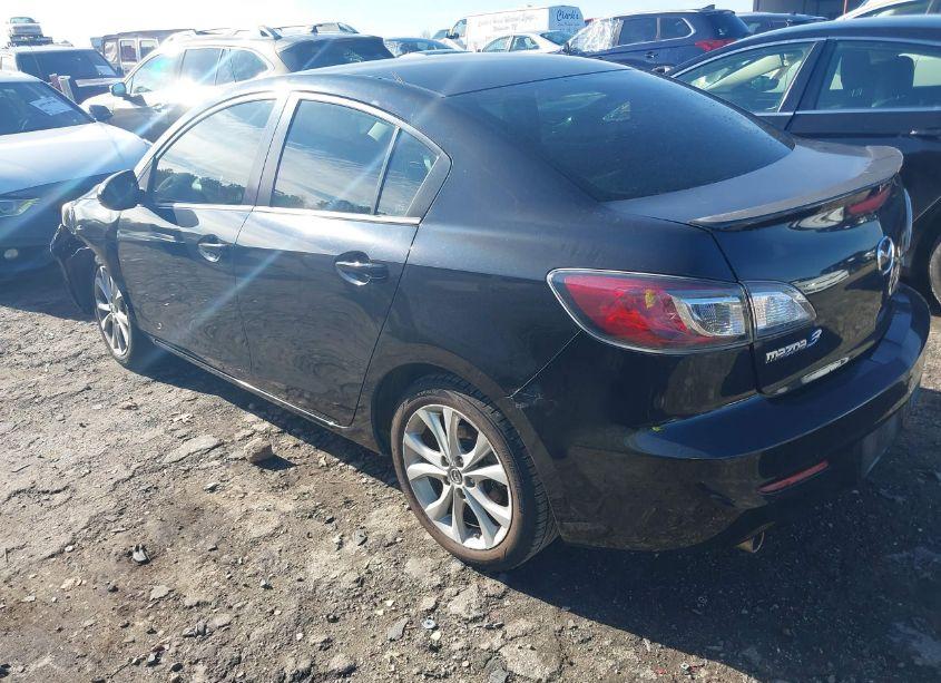 Photo 3 of 2010 Mazda Mazda3 S SPORT (VIN JM1BL1S51A1345337)