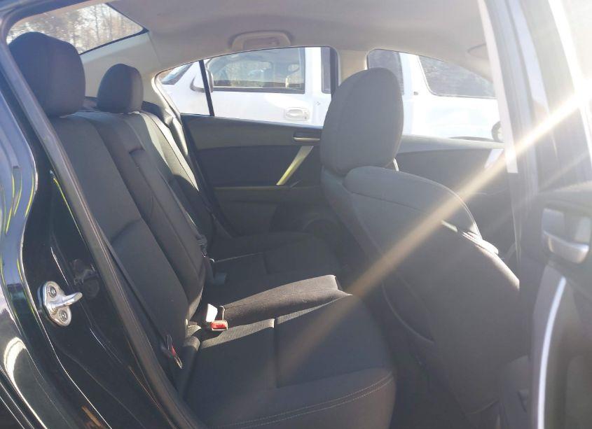 Photo 8 of 2010 Mazda Mazda3 S SPORT (VIN JM1BL1S51A1345337)