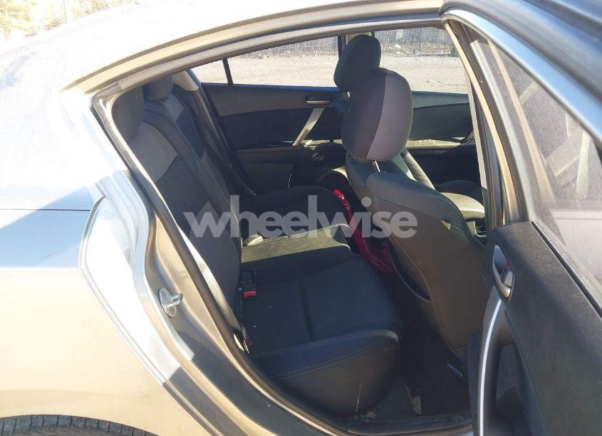 Photo 8 of 2010 Mazda Mazda3 S SPORT (VIN JM1BL1S52A1217091)