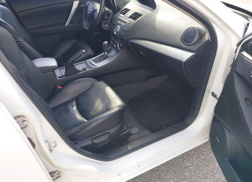 Photo 5 of 2010 Mazda Mazda3 S GRAND TOURING (VIN JM1BL1S52A1309009)
