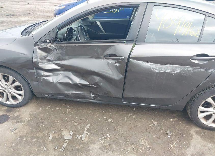 Photo 6 of 2010 Mazda Mazda3 S SPORT (VIN JM1BL1S53A1218590)