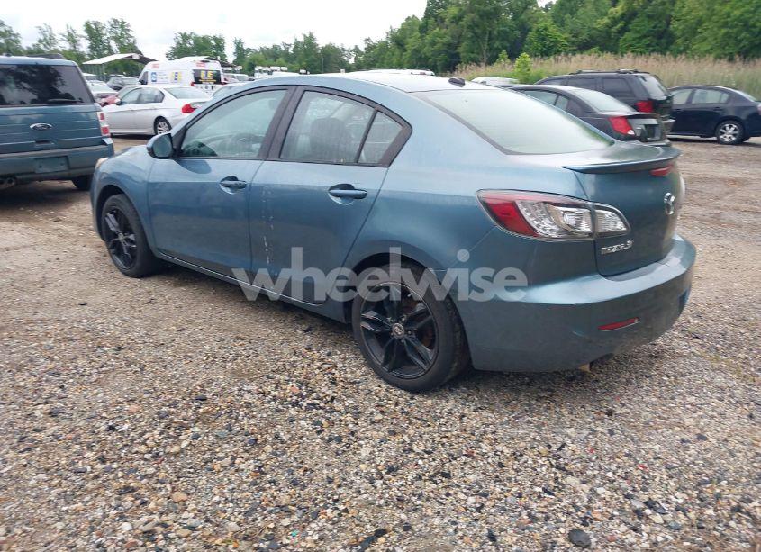 Photo 3 of 2010 Mazda Mazda3 S GRAND TOURING (VIN JM1BL1S53A1267532)