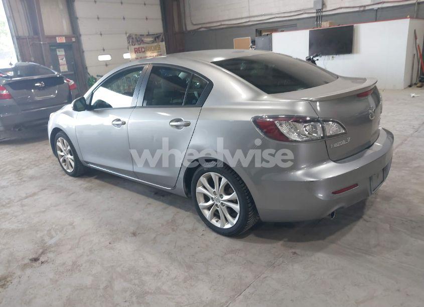 Photo 3 of 2010 Mazda Mazda3 S GRAND TOURING (VIN JM1BL1S55A1311515)