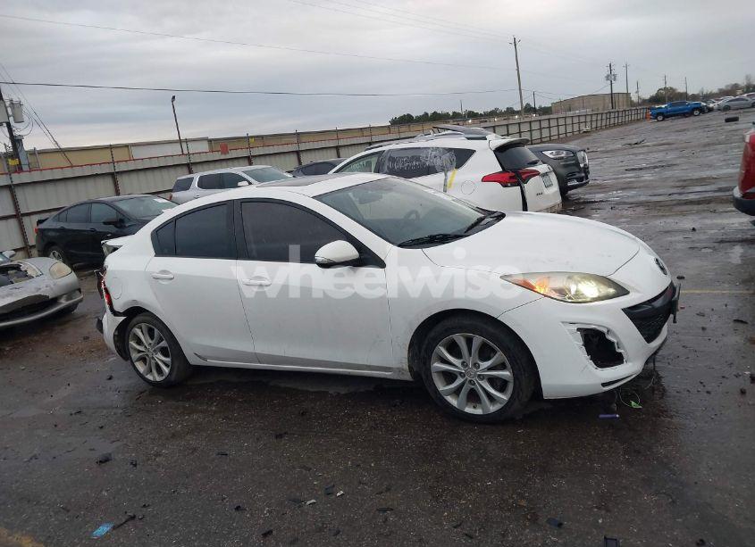 Photo 13 of 2010 Mazda Mazda3 S GRAND TOURING (VIN JM1BL1S57A1102048)