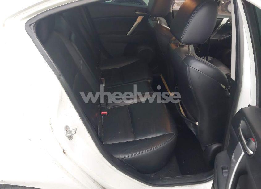 Photo 8 of 2010 Mazda Mazda3 S GRAND TOURING (VIN JM1BL1S57A1102048)