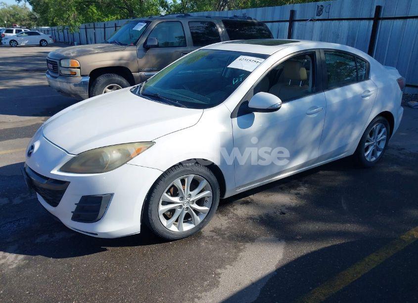 Photo 2 of 2010 Mazda Mazda3 S GRAND TOURING (VIN JM1BL1S59A1179374)