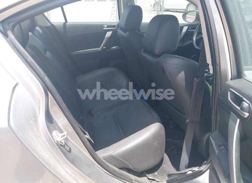 Photo 8 of 2010 Mazda Mazda3 S GRAND TOURING (VIN JM1BL1S5XA1102674)