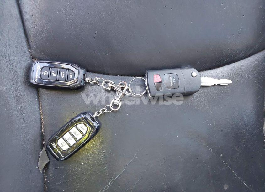 Photo 11 of 2010 Mazda Mazda3 S GRAND TOURING (VIN JM1BL1S5XA1175527)