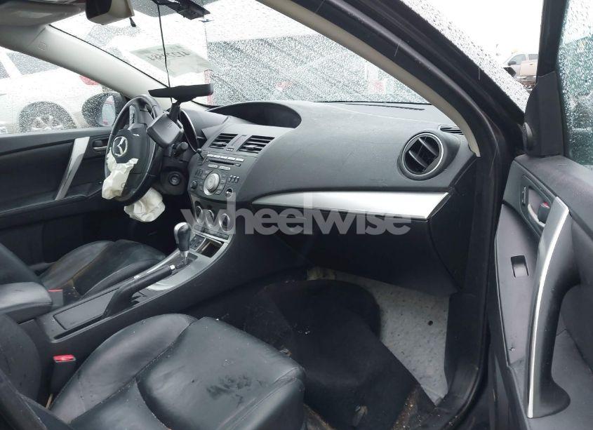 Photo 5 of 2010 Mazda Mazda3 S GRAND TOURING (VIN JM1BL1S5XA1175527)