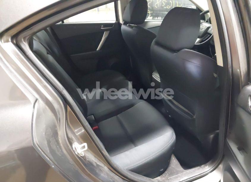 Photo 8 of 2010 Mazda Mazda3 S SPORT (VIN JM1BL1S60A1175836)