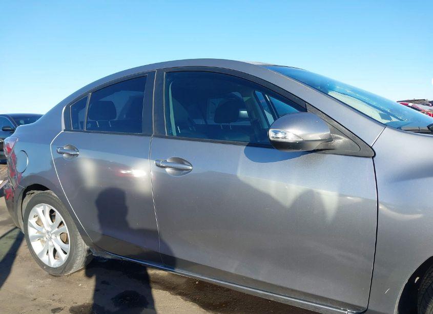 Photo 13 of 2010 Mazda Mazda3 S SPORT (VIN JM1BL1S62A1209467)