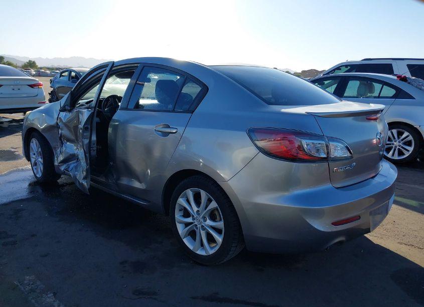 Photo 3 of 2010 Mazda Mazda3 S SPORT (VIN JM1BL1S62A1209467)