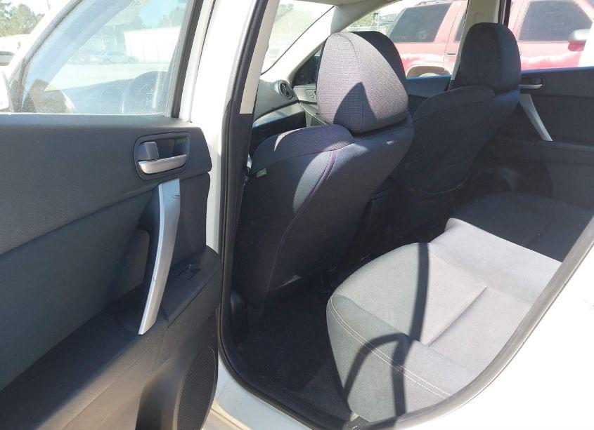 Photo 8 of 2010 Mazda Mazda3 S SPORT (VIN JM1BL1S62A1228486)