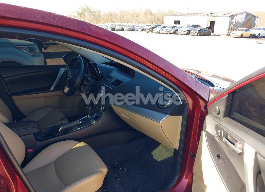 Photo 5 of 2010 Mazda Mazda3 S GRAND TOURING (VIN JM1BL1S62A1318236)