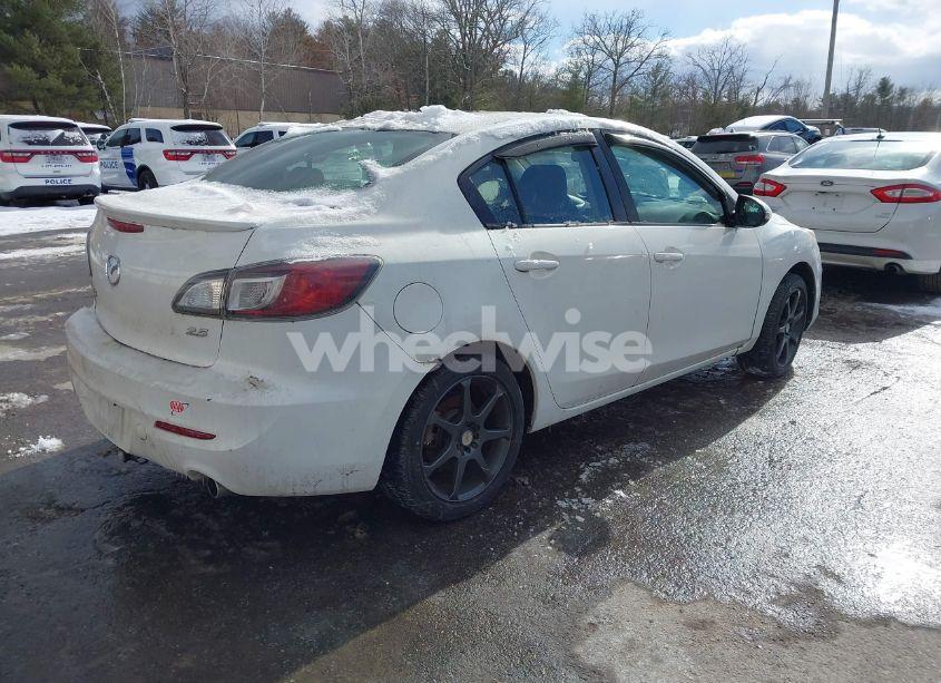 Photo 4 of 2010 Mazda Mazda3 S SPORT (VIN JM1BL1S64A1170414)