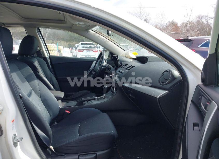 Photo 5 of 2010 Mazda Mazda3 S SPORT (VIN JM1BL1S64A1170414)