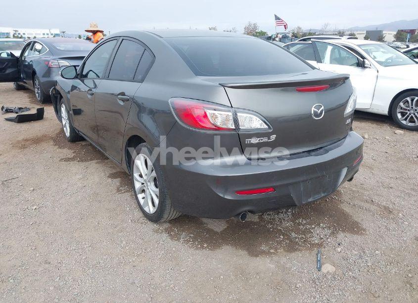 Photo 3 of 2010 Mazda Mazda3 S SPORT (VIN JM1BL1S65A1133548)
