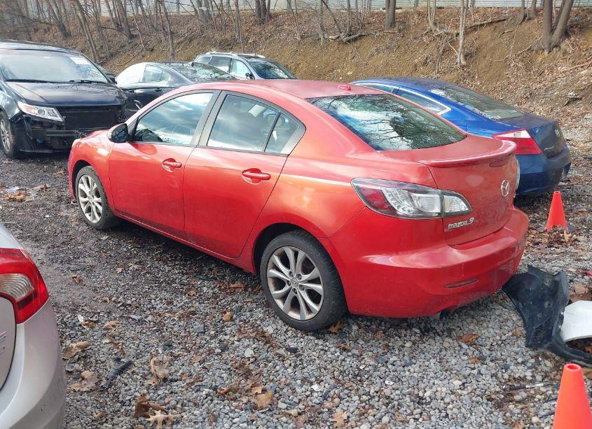 Photo 3 of 2010 Mazda Mazda3 S GRAND TOURING (VIN JM1BL1S66A1173461)