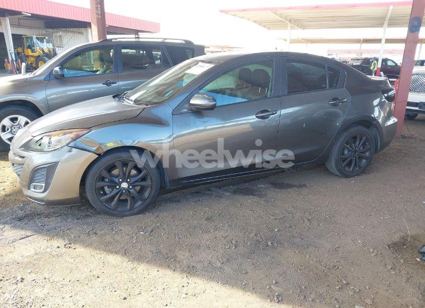 Photo 2 of 2010 Mazda Mazda3 S GRAND TOURING (VIN JM1BL1S66A1301732)