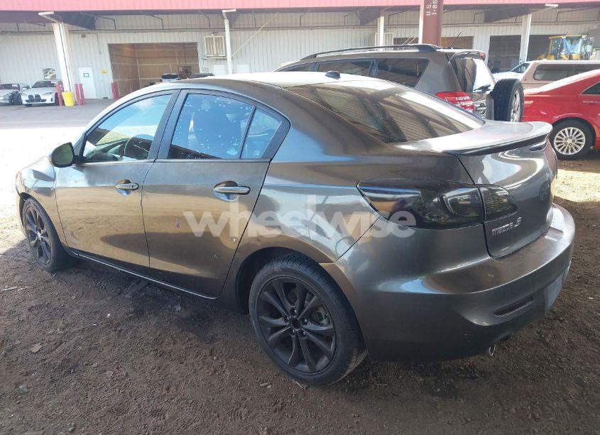 Photo 3 of 2010 Mazda Mazda3 S GRAND TOURING (VIN JM1BL1S66A1301732)