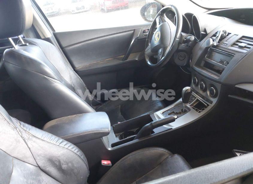 Photo 5 of 2010 Mazda Mazda3 S GRAND TOURING (VIN JM1BL1S66A1301732)