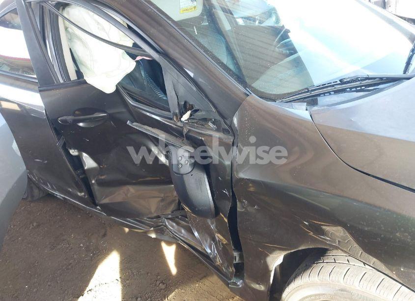 Photo 6 of 2010 Mazda Mazda3 S GRAND TOURING (VIN JM1BL1S66A1301732)