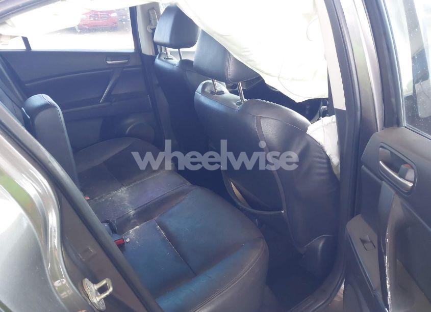 Photo 8 of 2010 Mazda Mazda3 S GRAND TOURING (VIN JM1BL1S66A1301732)