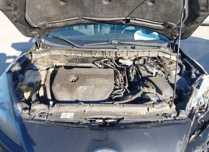 Photo 10 of 2010 Mazda Mazda3 S GRAND TOURING (VIN JM1BL1S67A1139027)