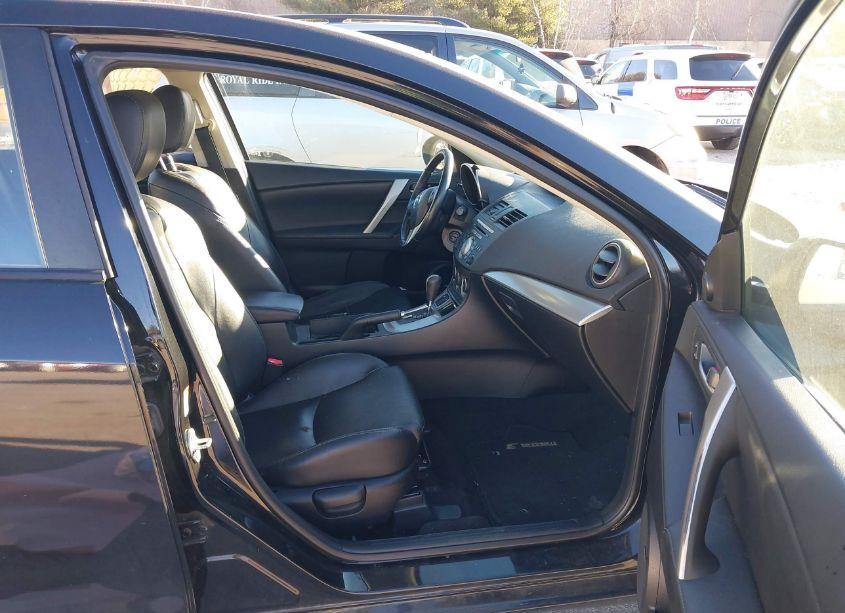 Photo 5 of 2010 Mazda Mazda3 S GRAND TOURING (VIN JM1BL1S67A1139027)