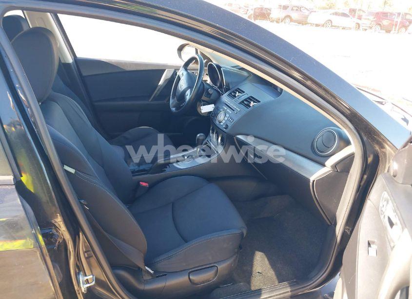 Photo 5 of 2010 Mazda Mazda3 S SPORT (VIN JM1BL1S67A1267624)