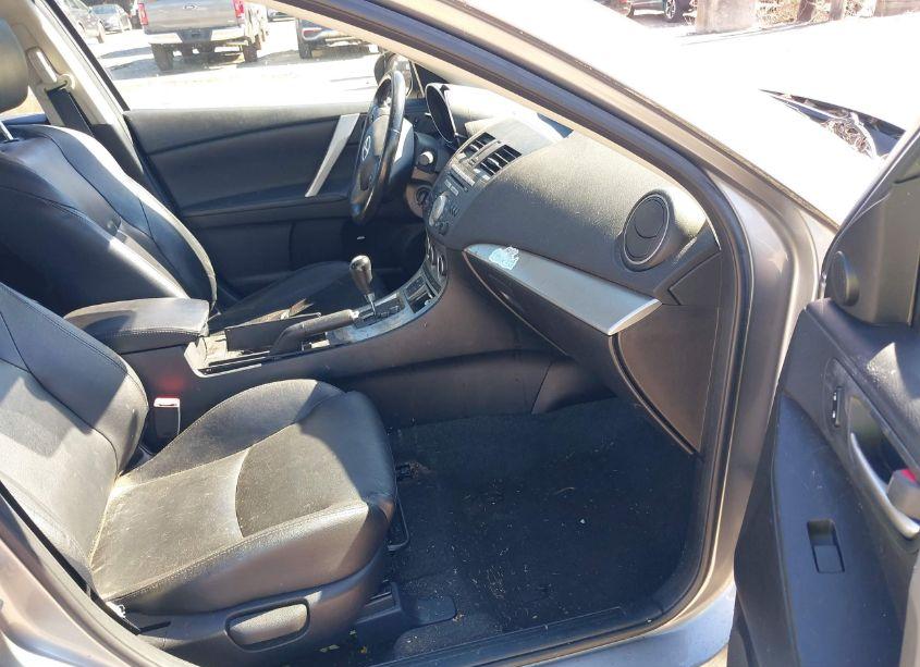 Photo 5 of 2010 Mazda Mazda3 S GRAND TOURING (VIN JM1BL1S67A1282012)