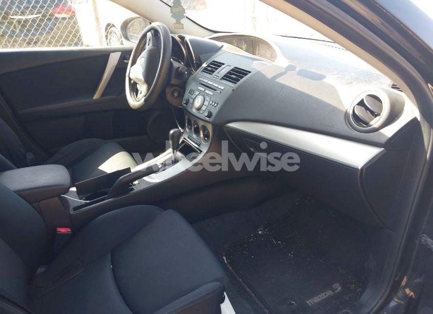 Photo 5 of 2010 Mazda Mazda3 S SPORT (VIN JM1BL1S67A1289798)