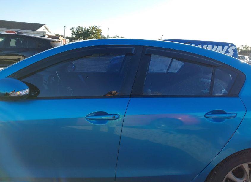 Photo 14 of 2010 Mazda Mazda3 S SPORT (VIN JM1BL1S68A1156452)